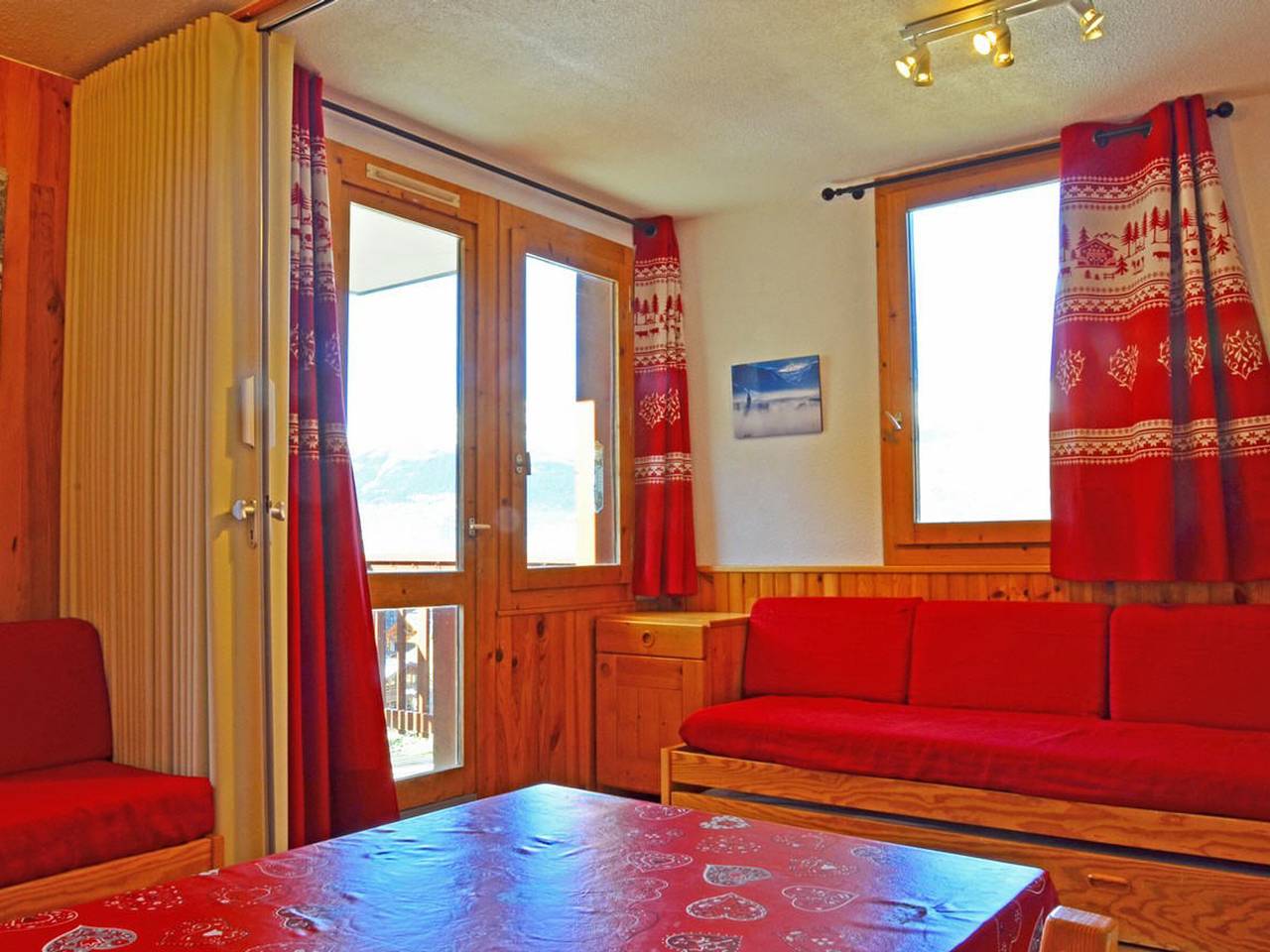 Apartamento entero, Apartamento para 6 personas - cerca de pistas y comercios, estacionamiento gratuito in La Plagne, Bellentre