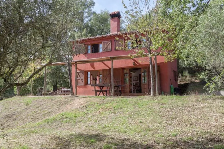 Casa de vacaciones para 6 personas, con vistas además de piscina y jardín, Se admiten mascotas - 1