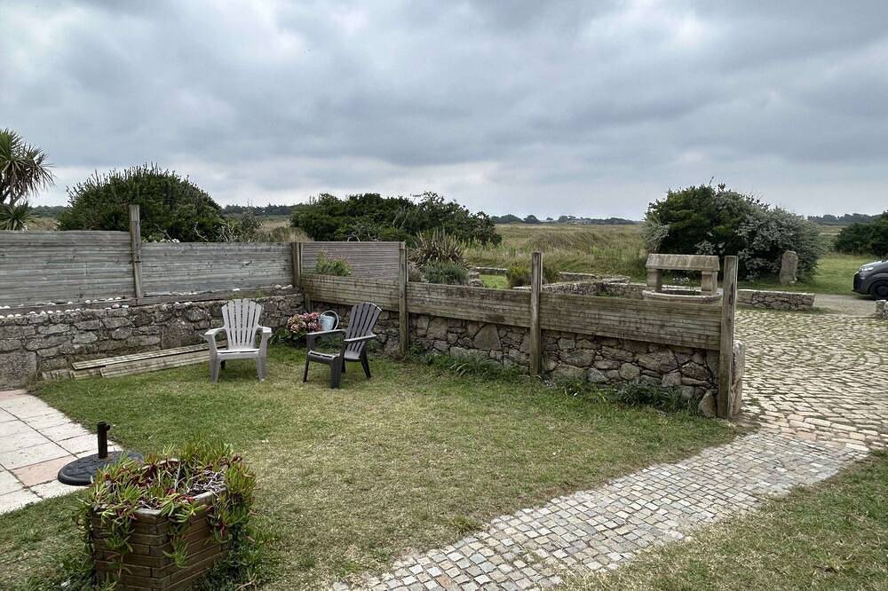 Kerdraffic Pointe de la Torche in Plomeur, Quimper region