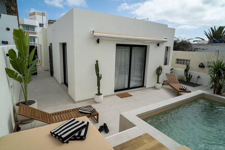 Ferienwohnung für 4 Personen, mit Terrasse und Garten in Corralejo