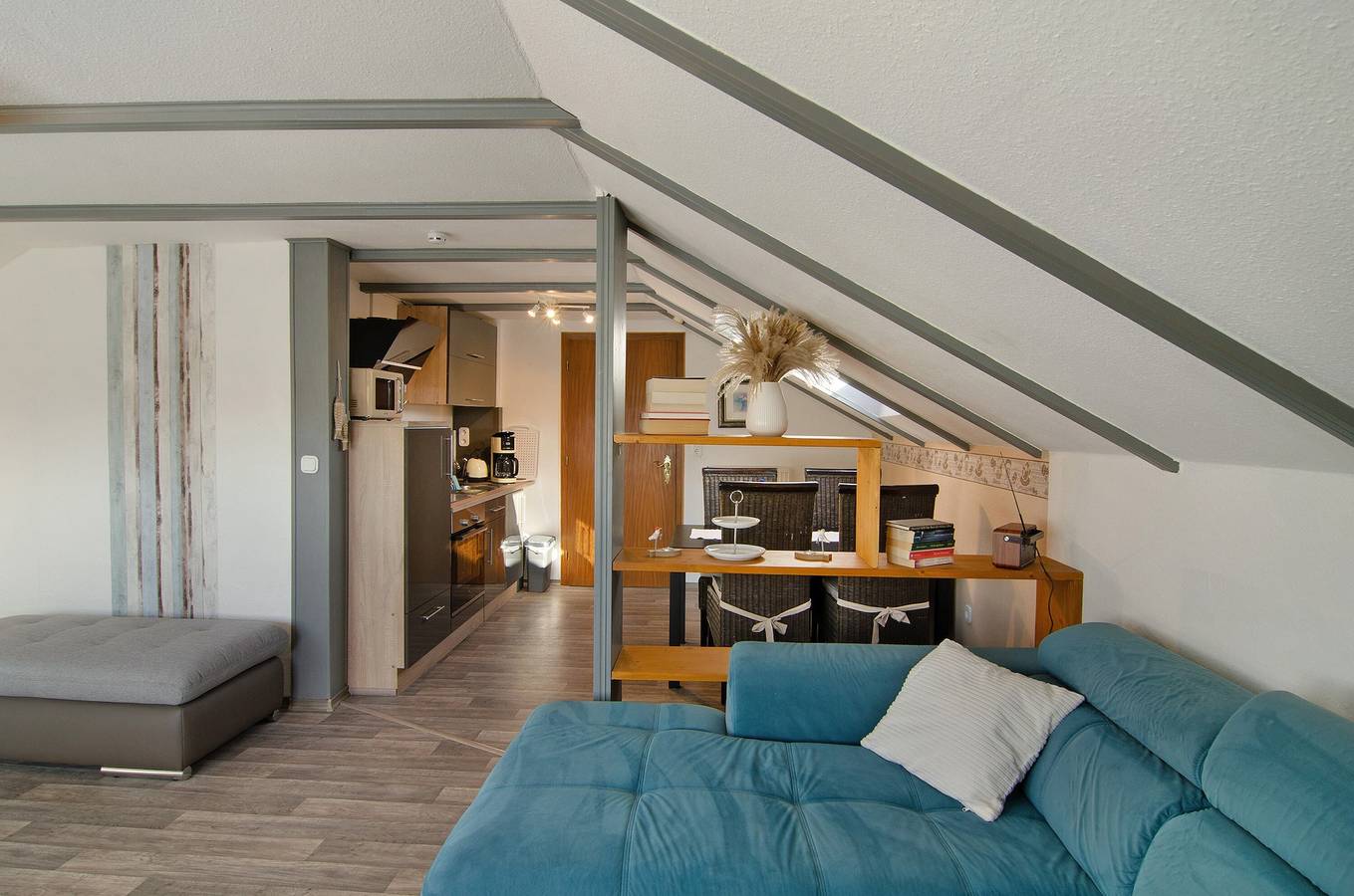Apartamento entero, Apartamento 'Möwe' con terraza privada, jardín privado y Wi-Fi in Loppersum (Hinte), Hinte