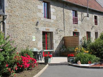 Gîte pour 4 personnes, avec jardin à Vessey