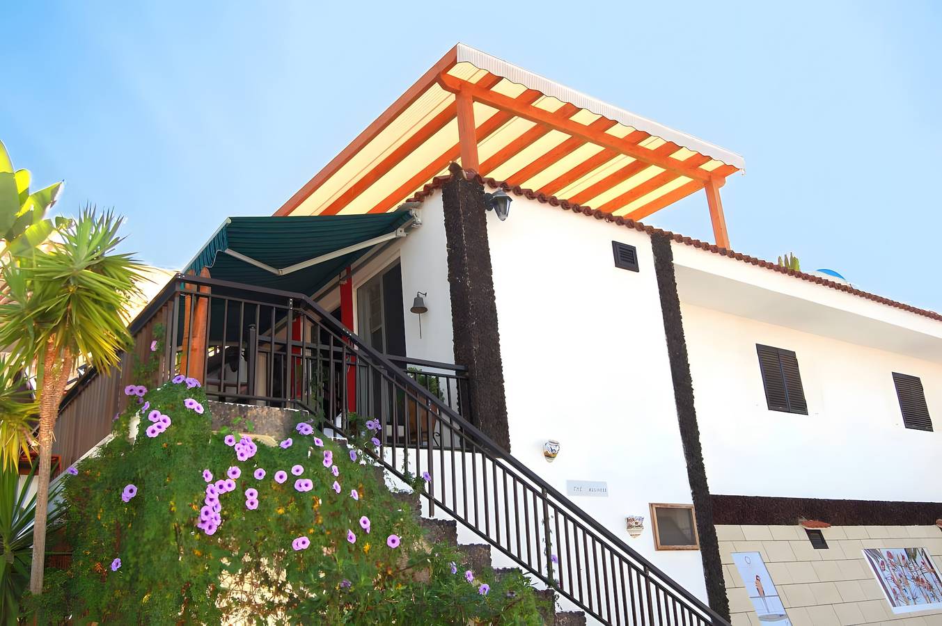 Casa de campo 'Finca Alcala' con vistas al mar, piscina compartida y Wi-Fi in Alcalá, Guía de Isora