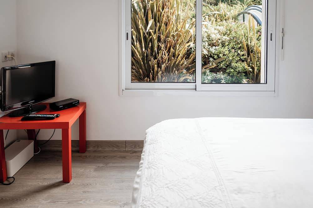 Tipoz'Immo • Belle Bretagne • heated swimming pool• linen included• pets welcome in Plovan, Côte de Cornouaille