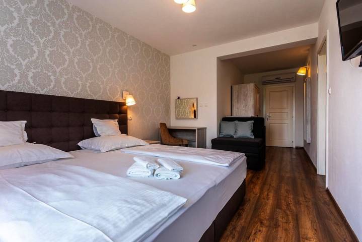 Chambre d’hôte pour 3 personnes, avec vue ainsi que piscine et terrasse dans Krk - 4