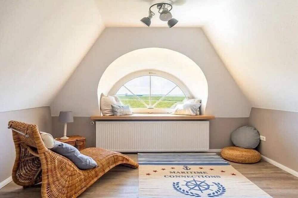 Traumurlaub unter Reet in Brunsbüttel, Nordseeküste