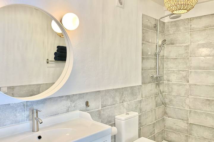 Villa Nature con Piscina Privada Wifi A/C BBQ in Blanes, Catalonia