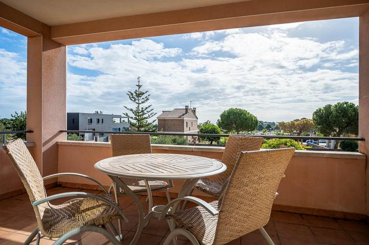 Casa rural para 8 personas, con vistas y terraza en Creixell - 2