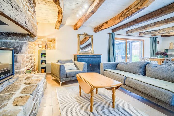 Location de vacances pour 10 personnes, avec terrasse et jardin, animaux acceptés à Sainte-Hélène (France) - 4