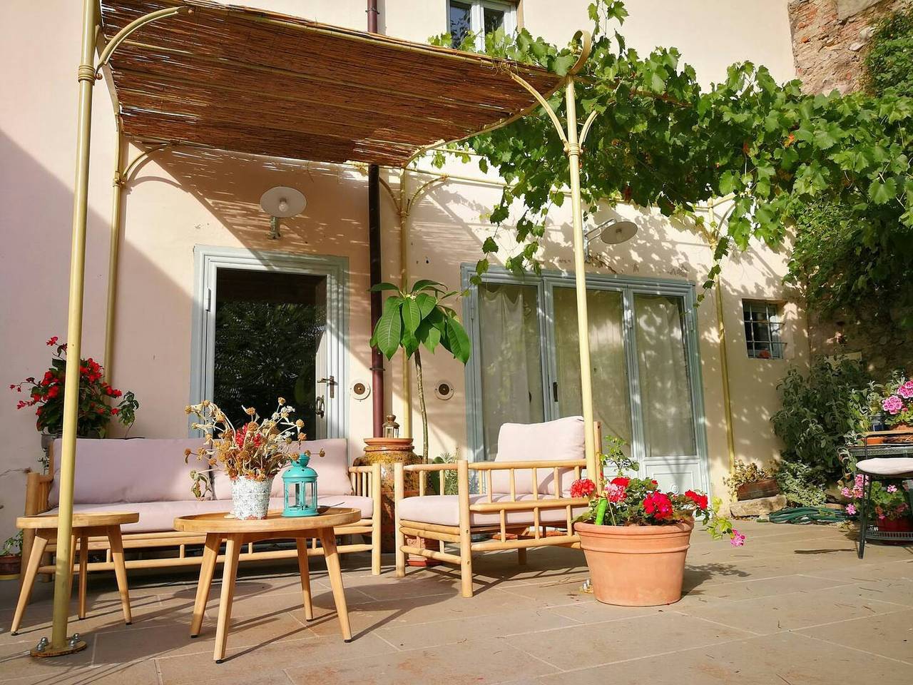 Sustainable farmhouse in the Tuscan countryside in Prato, Prato Province