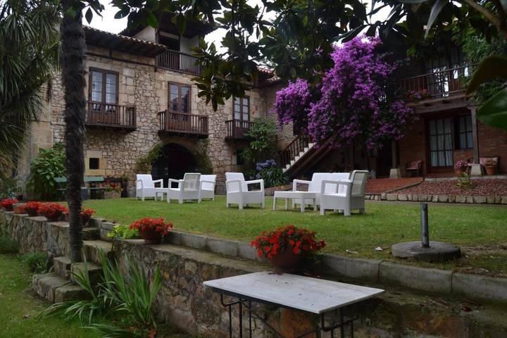 Hotel para 4 personas, con vistas al lago además de balcón y vistas en Villaescusa