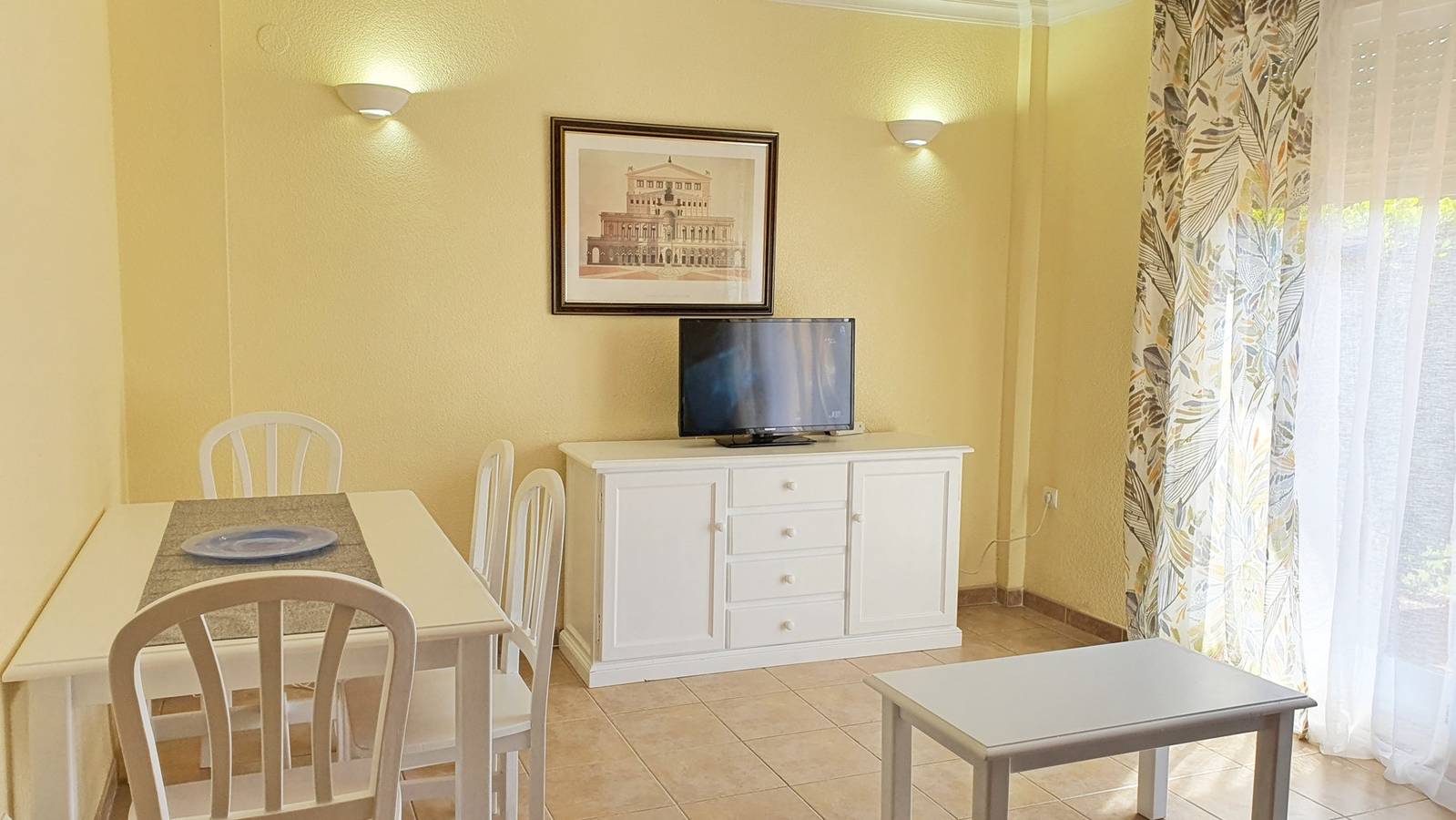 Ganze Wohnung, Ferienwohnung für 4 Personen mit Balkon in Playa Xeraco, Xeraco