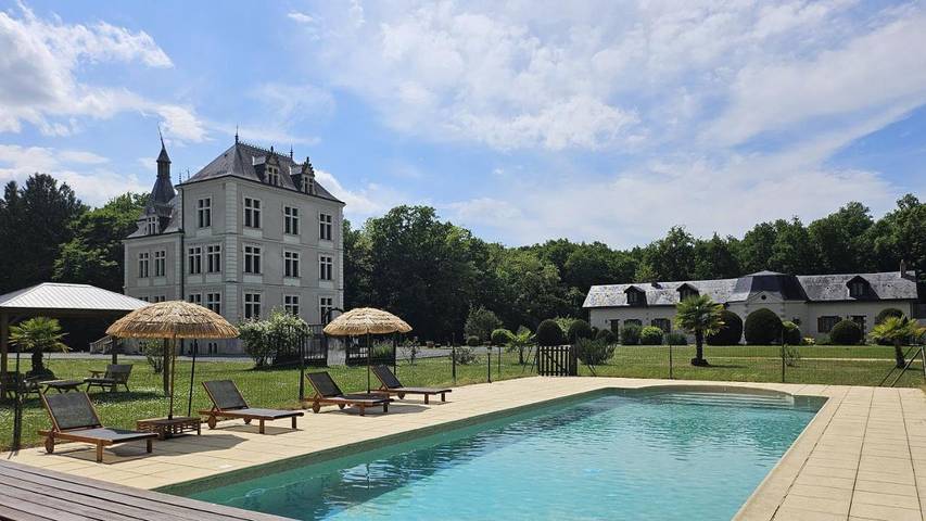 Gîte pour 6 personnes, avec piscine et jardin à Rillé