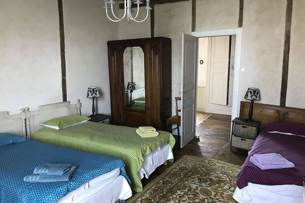 Maison de Maitre avec piscine privée - Vallée Dordogne-Correze limite Lot in Bilhac, Région de Brive-la-Gaillarde
