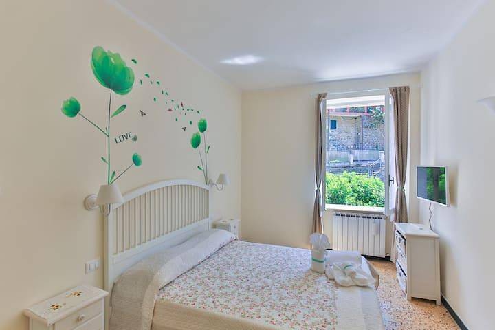 Apartamento entero, Apartamento 'Verde' con vistas al mar, Wi-Fi y aire acondicionado in Riomaggiore, Riomaggiore Municipio