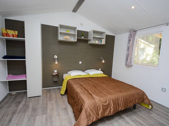 Camping für 4 Personen, mit Pool und Terrasse in Hyeres - 3