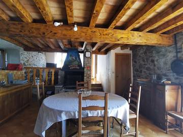 Gîte pour 6 personnes, avec terrasse à Siguer