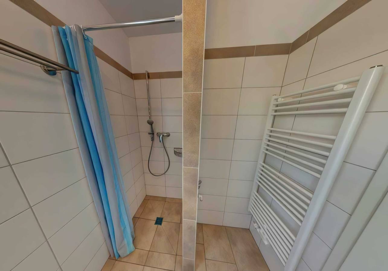 Ganze Ferienwohnung, Villa Sonnentraum, App. 2 in Drei Kaiserbäder, Heringsdorf