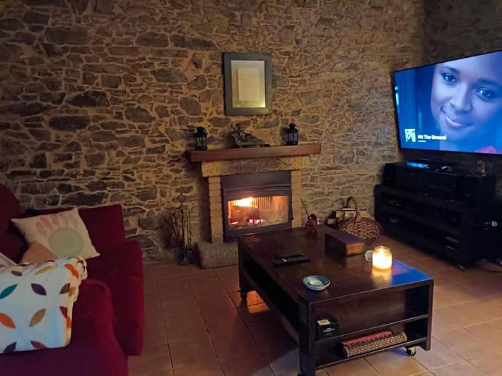 Casa rural, con Balcón y Terraza además de Jardín y Piscina en Touro 