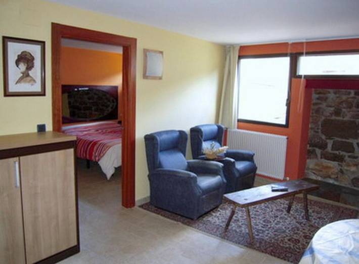 Casa rural para 4 personas, con Terraza en Fuentetoba - 2