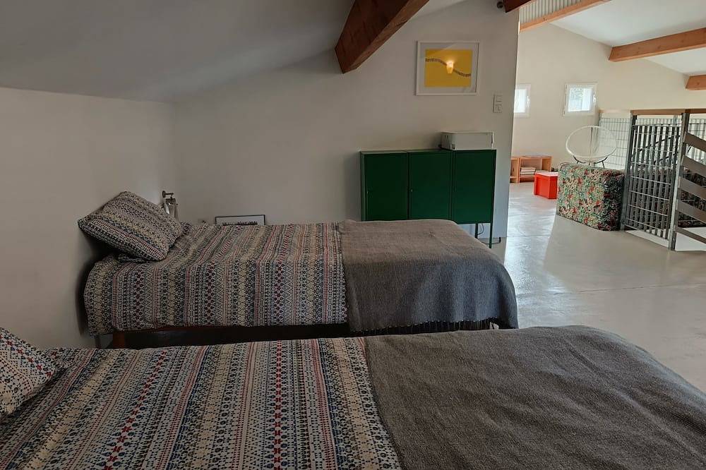 New: House with swimming pool in Labeaume, Ardèche (6/8 people) in Labeaume, Ardèche