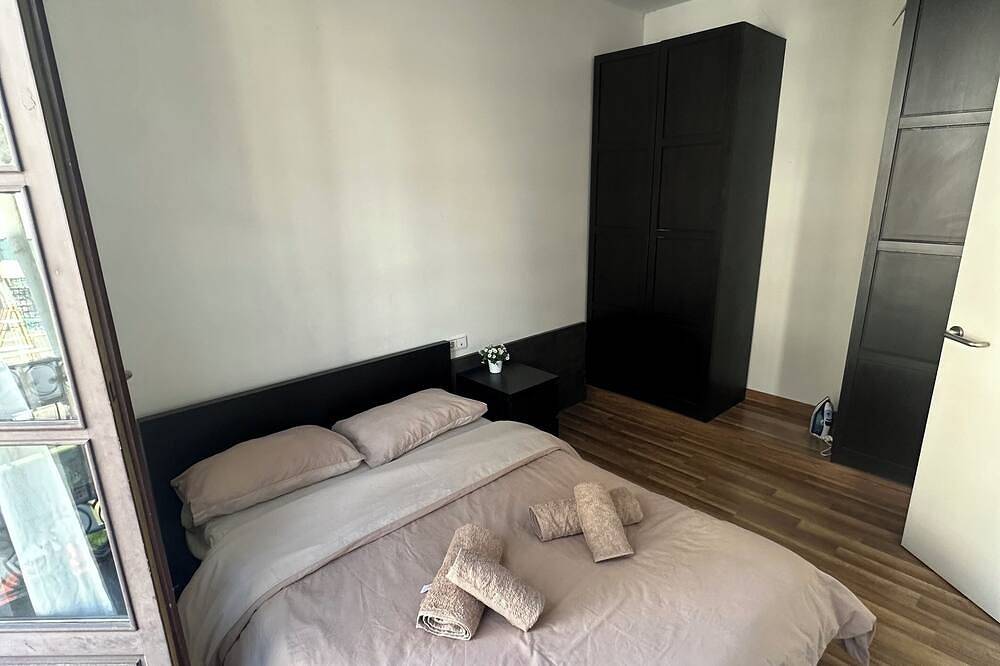 Entire apartment, La rambla guesthouse 2025 in Barcelona Centre, Barcelona