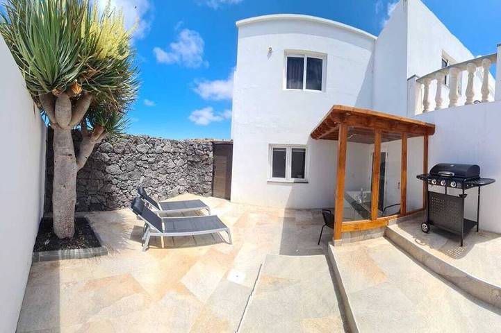 Ferienhaus für 3 Personen, mit Garten und Balkon - 1