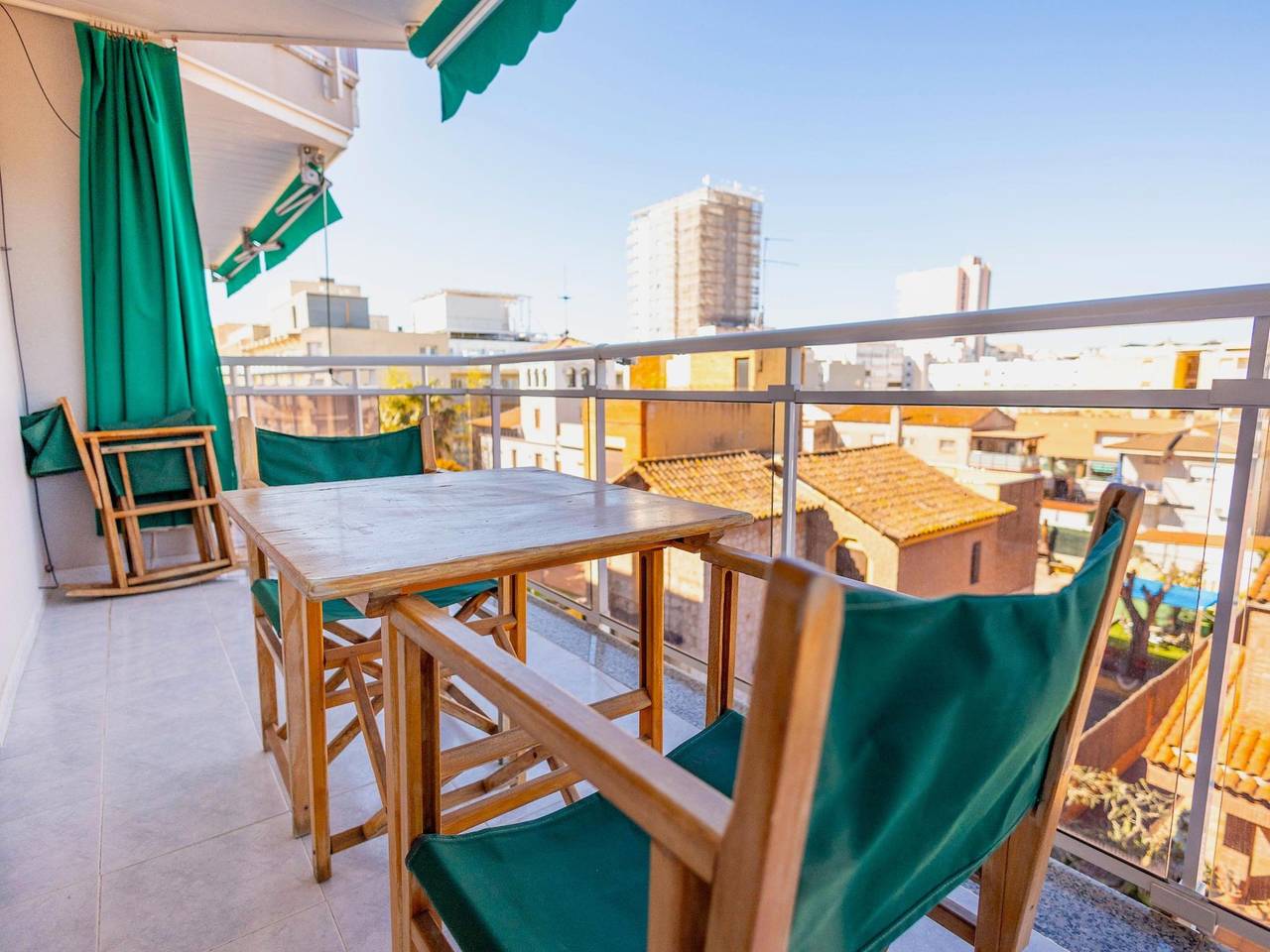Appartement de vacances entier, Suitur Appartement avec piscine, sur la plage de Calafell in Calafell, Costa Dorada