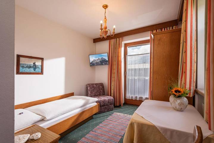 Maison d’hôte pour 2 personnes, avec balcon à St. Johann in Tirol - 3