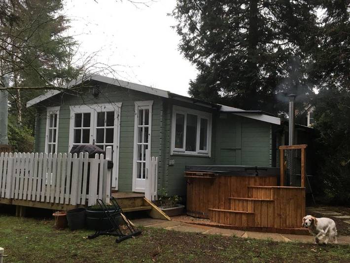 Holiday rental for 2 people, with Hot tub and Terrace as well as Garden and View in Surrey Hills