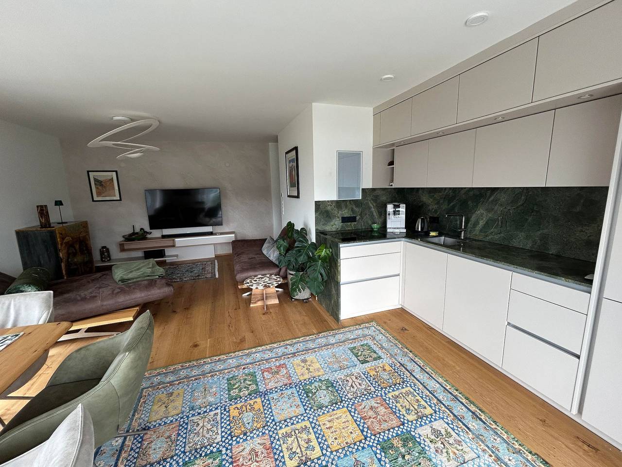 Ganze Ferienwohnung, Panorama-Wohnung am Wörthersee in Pörtschach am Wörthersee, Klagenfurt-Villach