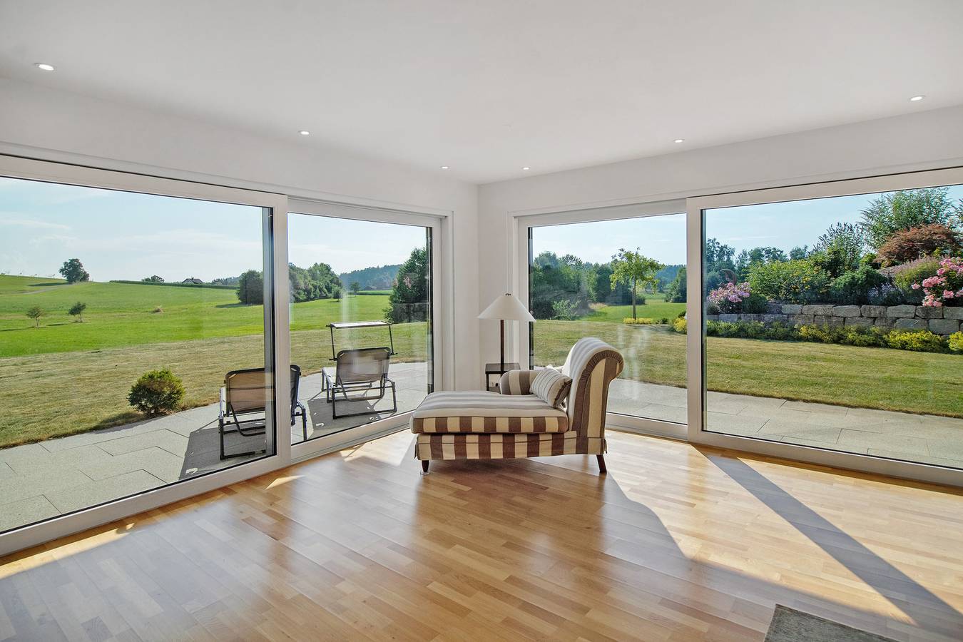 Ganze Wohnung, Ferienwohnung 'Landschaftstraum Am Bodensee' mit Bergblick, privater Terrasse und Wi-Fi in Lindau, Bayerisch Schwaben