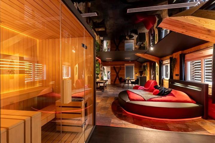 Gîte pour 2 personnes, avec terrasse ainsi que sauna et vue à Ornans - 4