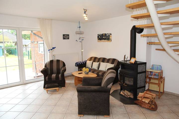 Ferienhaus für 5 Personen, mit Terrasse und Garten in Norden - 2