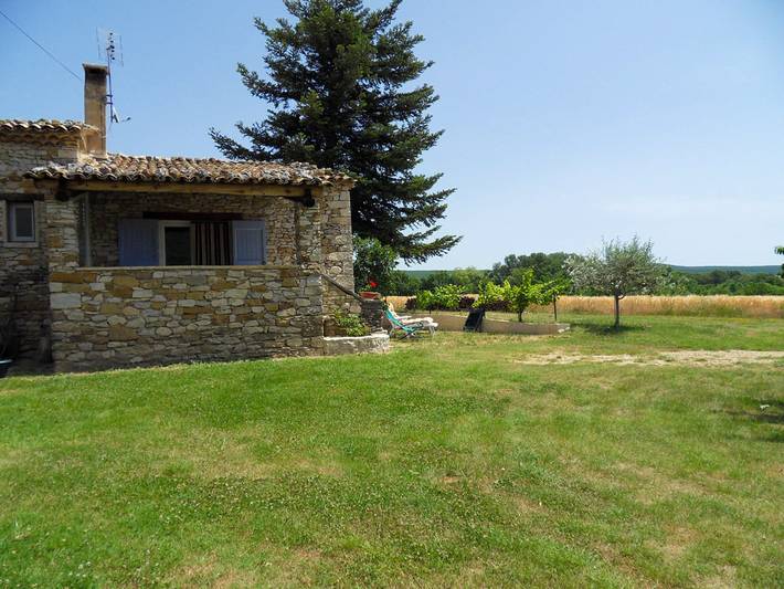 Gîte für 4 Personen, mit Garten in Alpes-de-Haute-Provence - 2