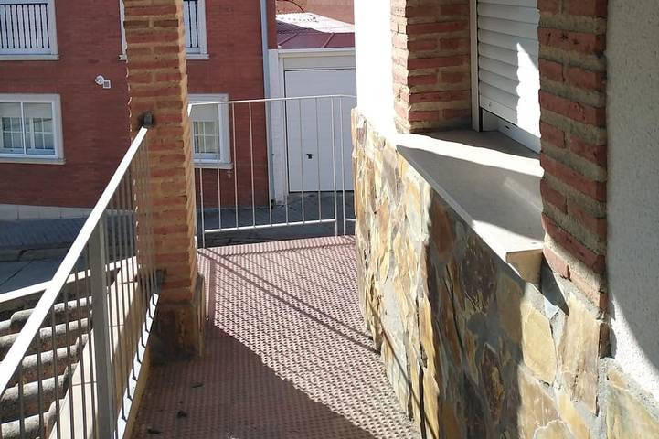 Casa de vacaciones para 6 personas, con terraza y jardín, Se admiten mascotas - 1