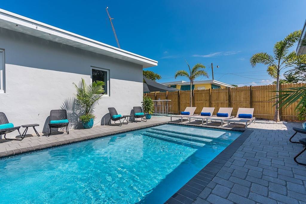 Quaint Luxury 1/1 Villa with Heated Pool-Best Location- walk to everything! in Delray Beach, Palm Beach County