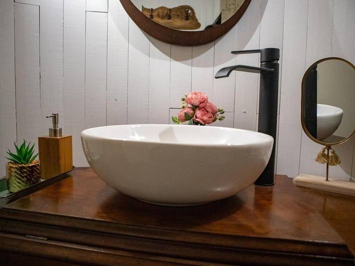 Gîte pour 2 personnes, avec jardin ainsi que vue et terrasse à Roquecor - 3