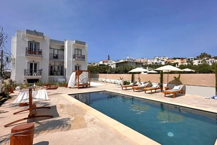 Gîte pour 4 personnes, avec jardin et piscine dans Almirida - 3