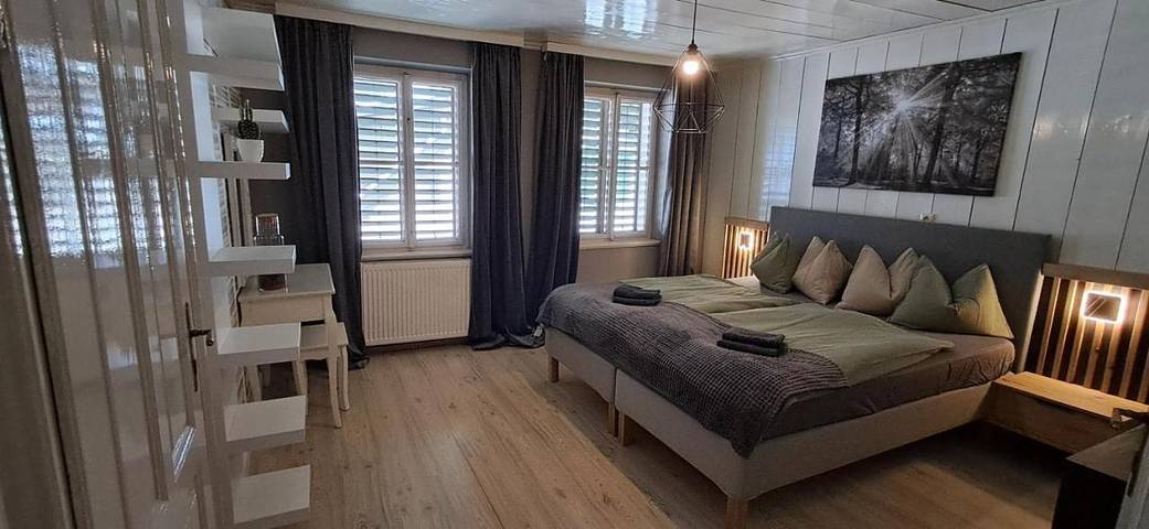 Ferienwohnung für 4 Personen, mit Terrasse und Garten sowie Ausblick