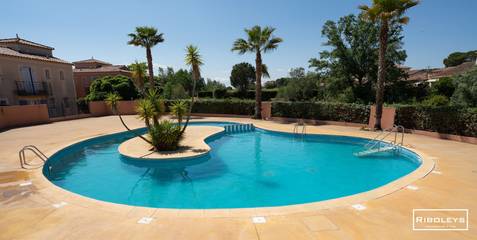 Cottage pour 7 personnes, avec piscine et jardin, adapté aux familles dans Golf de Saint-Thomas