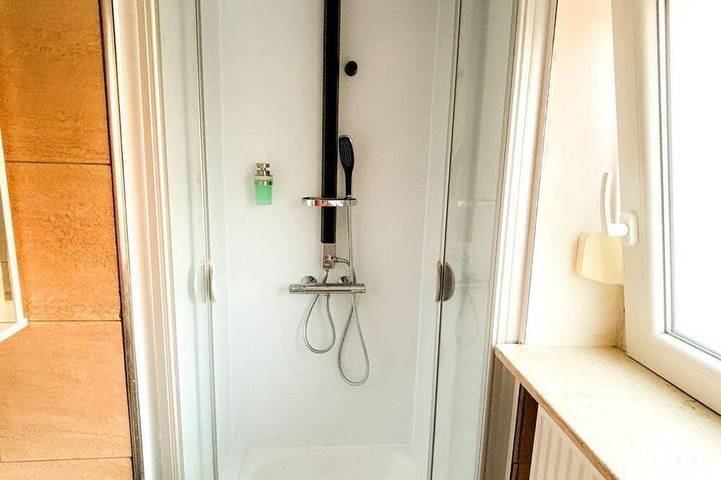 Ganze Wohnung, Ferienwohnung Fröhlich - Appartement/Fewo, Dusche, Wc, 1 Schlafraum in Dahn, Landkreis Südwestpfalz