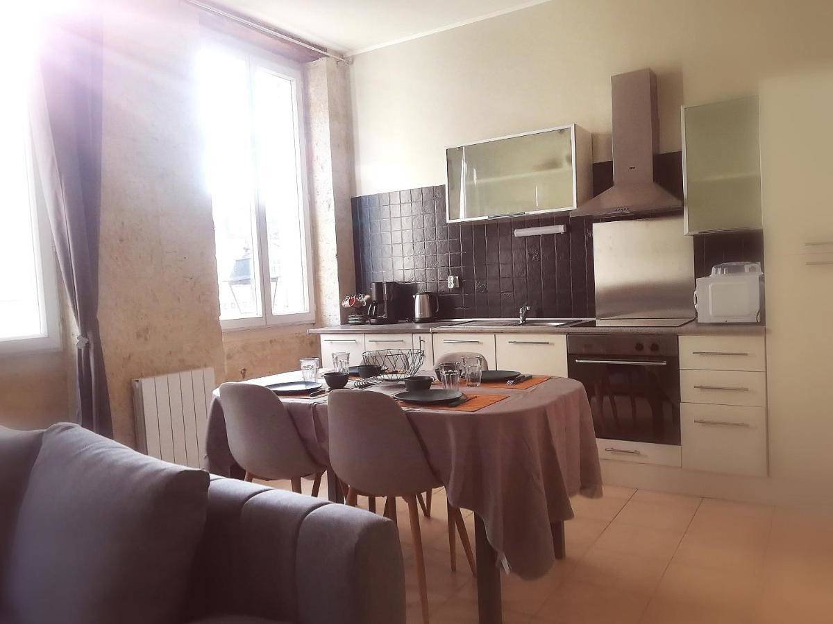 Appartement entier, One-Bedroom Apartment in Lectoure, Gers