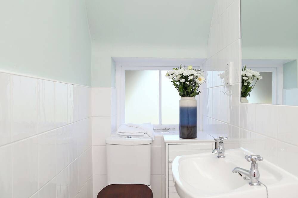 2 bedroom accommodation in Canterbury in Kent