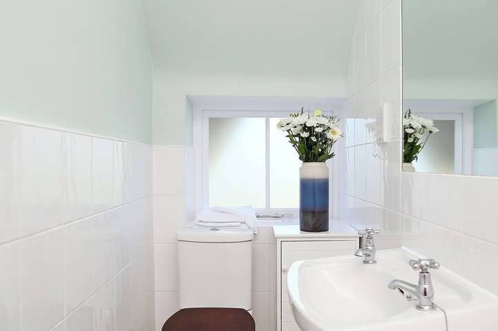 2 bedroom accommodation in Canterbury in Kent