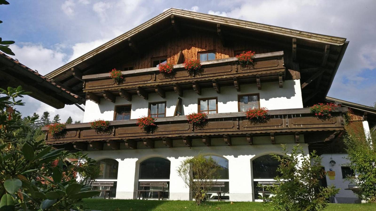 Ganze Wohnung, Feriendorf Hauzenberg mit Innen- und Außenpool, Sauna, Seeblick, in Hauzenberg, Passauer Land