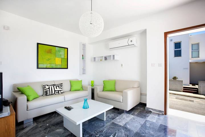 Location de vacances pour 4 personnes, avec vue sur l’océan ainsi que piscine et balcon à Paphos (ville) - 4