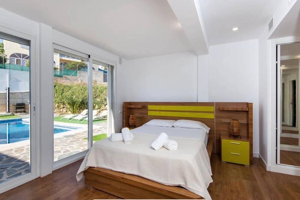 Pool Villa & Beach House in Torre de Benagalbón, Rincón de la Victoria