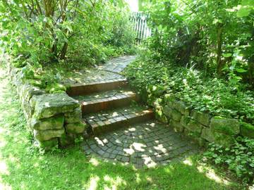 Vacation Rental for 4 Guests in Dierdorf, Rhineland-Palatinate, Picture 2