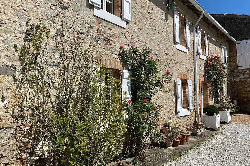 La Roseraie superbe gîte**** pour 7 personnes in Sorèze, Lauragais